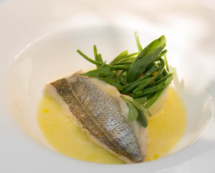 filetto di pesce in guazzetto al limone con patate e fagiolini-ristorante-ciccio-cielo-mare-terra-amalfi-coast